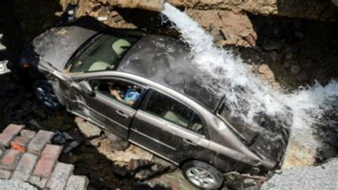 Instant Index Sinkhole Swallows Car Driver Trapped Inside Good