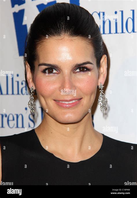 Angie Harmon The Alliance For Childrens Rights Honors Annual Dinner