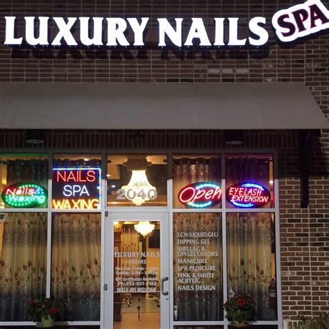 Luxury Nails Spa Home