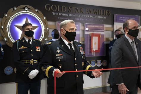 Milley Dedicates Gold Star Families Exhibit In Pentagon Us
