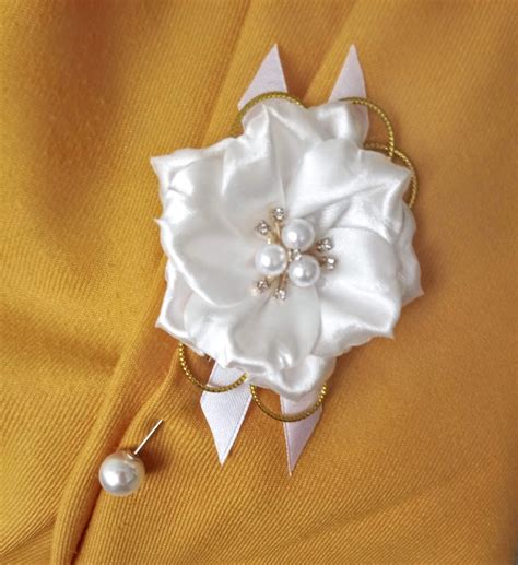 White Flower Pin Brooch With Pearl Center Brooch Flower Pins Unique