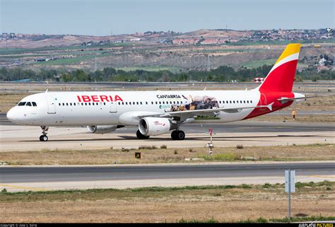 Ec Ijn Iberia Airbus A321 At Madrid Barajas Photo Id 1185121