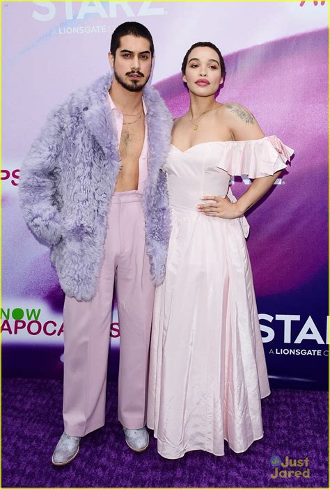 tyler posey shares kiss with sophia taylor ali at now apocalypse premiere photo 1219436