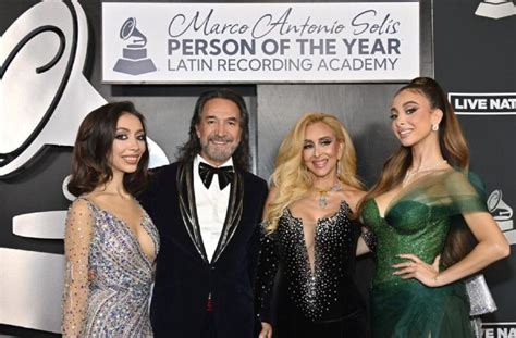 Las Hijas De Marco Antonio Solís Se Robaron Miradas En Los Grammy