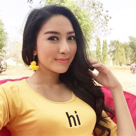 Myanmar Model Girls Sue Sha Naing