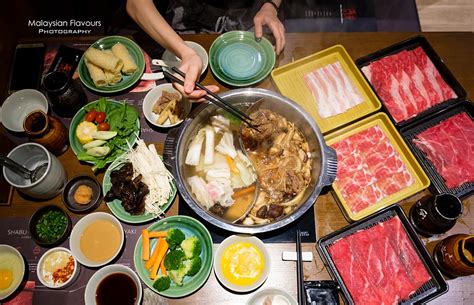 Everyone at the table takes part in the cooking and enjoys the ingredients with different dipping sauces. Mo-Mo Paradise Lot 10 KL : Eat-All-You-Can Shabu-Shabu ...