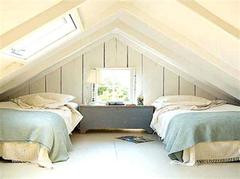 13 Low Ceiling Attic Bedroom Ideas