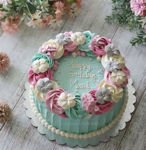 Flower Buttercream Cake In 2019 Buttercream Cake Designs Cake