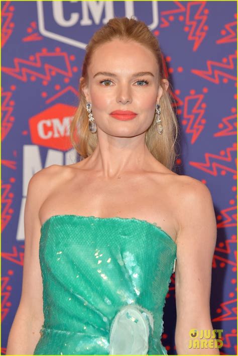 Kate Bosworth Gives Off Mermaid Vibes At Cmt Music Awards 2019 Photo 4304059 Kate Bosworth