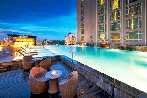 Popular hotels by the beach in melaka include pantai puteri hotel, shah's beach resort, and everly resort. Where to Stay in Malacca City - Editor's Guide to ...