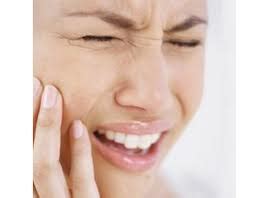 Penyebab yang paling umum adalah gigi berlubang. Cara Menghilangkan Sakit Gigi Karena Gigi Berlubang
