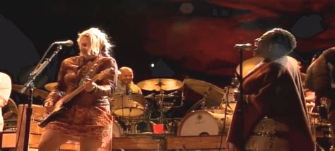 Watch Sharon Jones Powerhouse Performance With Tedeschi Trucks Band At Red Rocks