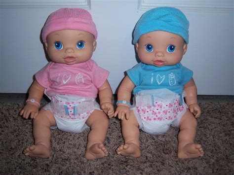 2006 Baby Alive Twins Wets N Wiggles Dolls Boy And Girl Anatomically