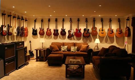 Turn another room into a sewing room, an exercise room, a sauna and spa, a playroom or an astronomical observatory. How to Turn a Bedroom into a Man Cave » Man Cave Wizard in ...