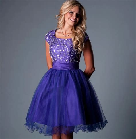 2017 Purple Short Modest Prom Dresses With Cap Sleeves A Line Knee