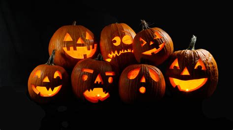 Horrible Faces Of Pumpkins With Lights In Black Background Hd Halloween