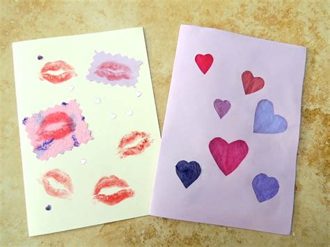 Easy to make valentine cards. How to Easily Make Your Own Valentine's Cards | Holidappy
