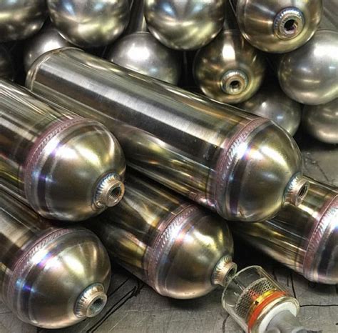 Dengan teknik pengelasan berstandar manufaktur terkini, lapisan dual protective coating & disain total drain yang memberikan kinerja optimal serta tahan lama untuk jangka panjang. DIRTY AIR USA: DIRTY AIR Custom Built Stainless Steel Air ...