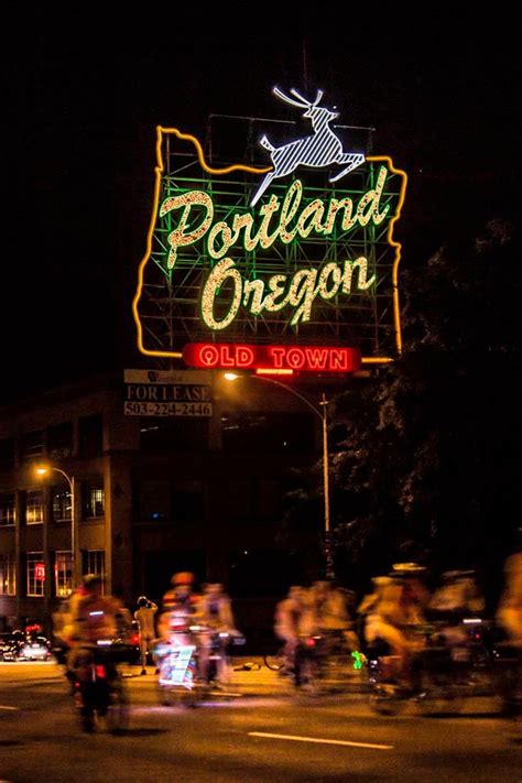 19 Dazzling Photos Of Neon Signs The Oregon Trail State Of Oregon Oregon Usa Portland Oregon