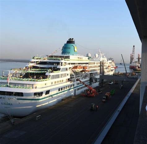 Das traumschiff bringt seine passagiere seit jahrzehnten an sehnsuchtsorte in der ganzen welt, darum: ZDF-Traumschiff kehrt nach Bremerhaven zurück - WELT