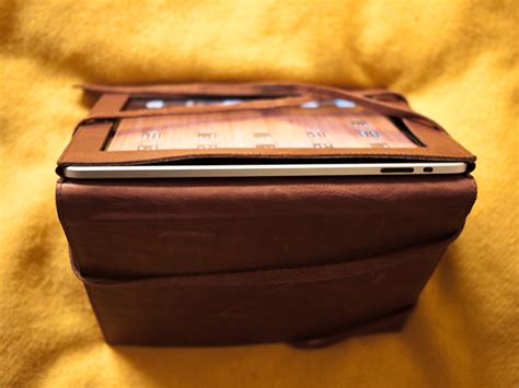 Hands On With Vintcase The Ipad Case Gandalf Would Use Wired