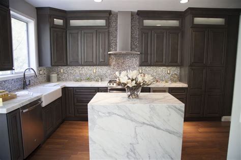 No matter how you choose to interact with us, you can be certain that our expert, local designers can provide a solution for you. 10 Reasons You Should Consider Cabinets to Go