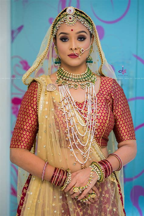 Pinterest • Bhavi91 Weddingringsforbridetraditional Rajasthani Bride Indian Bride Makeup