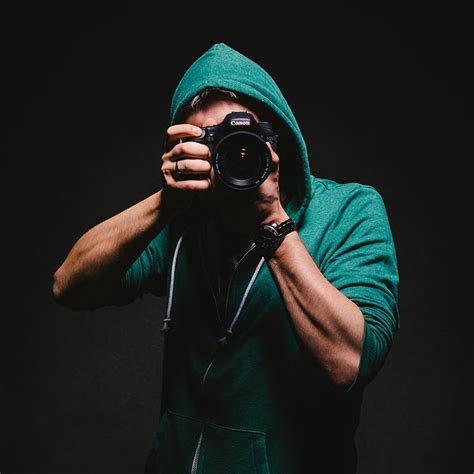 photographer.jpg - Travel Inspires