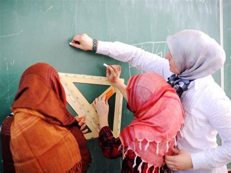 School Inspectors To Question Muslim Girls Who Wear Hijabs Amid Concerns They Are Being Forced