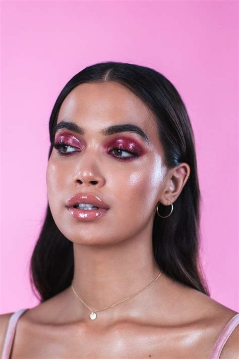Glow From Within Glossy Makeup Makeup Looks Beauty Makeup