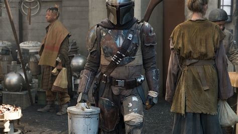 Please choose another server if the current one does not work. Official Images From Disney Gallery: The Mandalorian ...