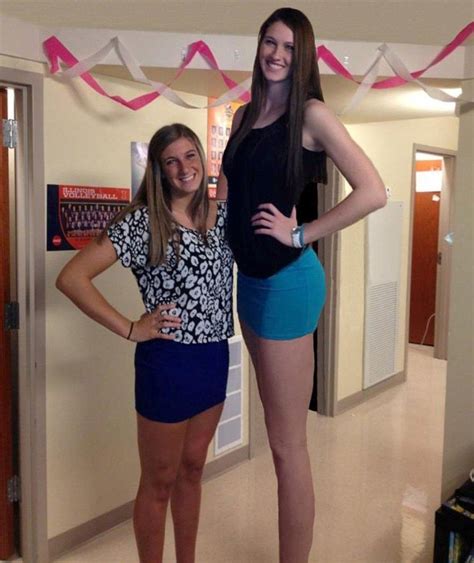 Tall Girl Short Guy Tall Guys Short Girls Tall Women Tall People Giant People Long Tall