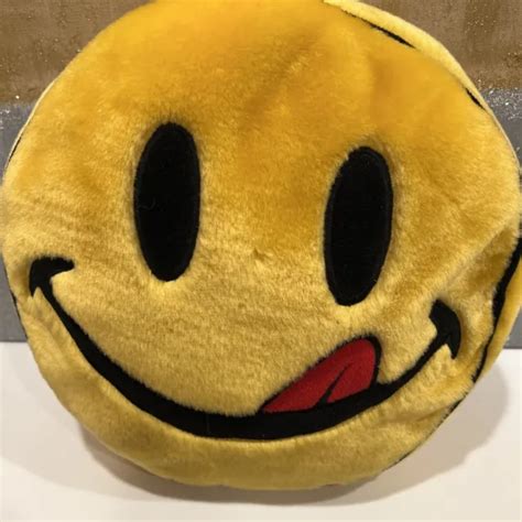 Joe Boxer Smiley Face Plush Accent Throw Pillow Decor Emoji 2500