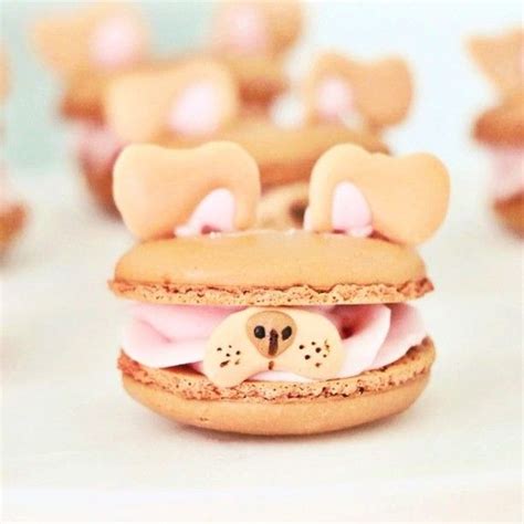What was your favorite childhood candy? This baker makes the cutest macarons we've ever seen ...