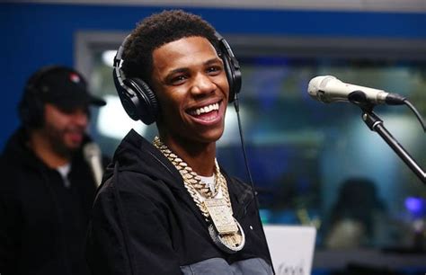 Artist julius dubose, commonly known as a boogie wit da hoodie, was born on december 6, 1995, in new york city. A Boogie Wit Da Hoodie Unveils New Album, "Hoodie SZN ...