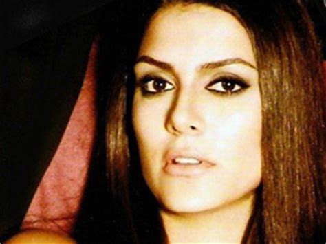 Berguzar Korel Turkish Actors And Actresses Photo Fanpop