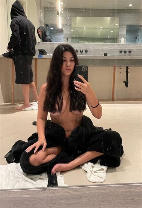 Kourtney Kardashian Topless At Quarantine Photos The Fappening