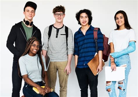 Premium Photo Diverse Group Of Teenagers Shoot