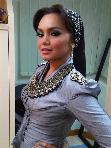 Picture Of Siti Nurhaliza