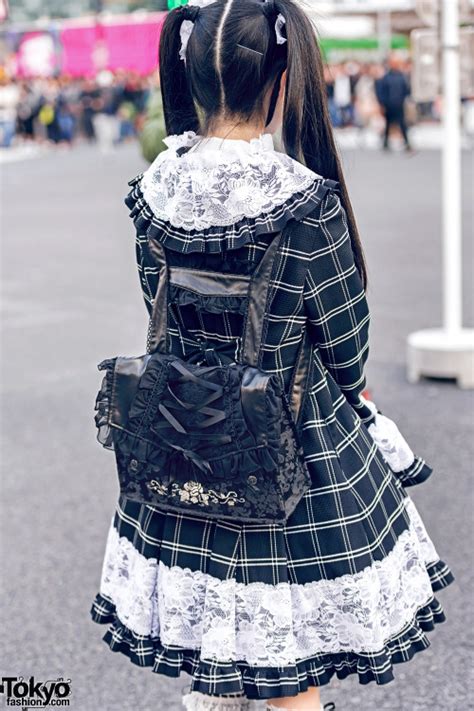 Japanese Gothic Lolita Yukachin On The Street In Tokyo Fashion