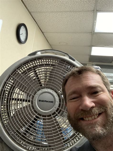Aluratntjenson On Twitter I Always Take Time To Pose For Pics With My Fans