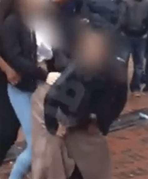 Muslim Teen Received Death Threats After Twerking In Street Wearing Hijab Metro News