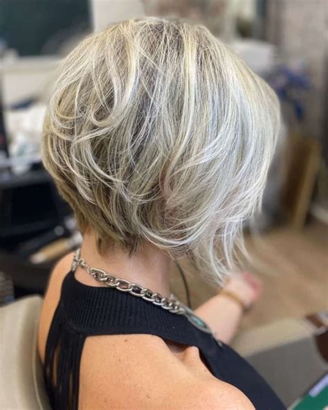 23 Most Popular Short Layered Bob Haircuts That Are Easy To Style