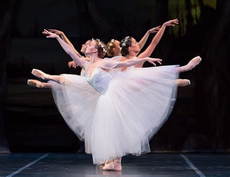 Giselle A Truly Romantic Ballet The Ballet Classic You Must Experience By Ballet Austin