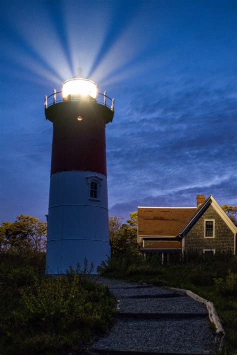 10 Tips And Techniques For Photographing Lighthouses At Night Bandh
