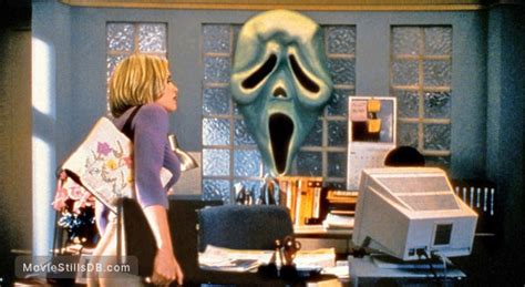 Scream 3 Publicity Still Of Jenny Mccarthy