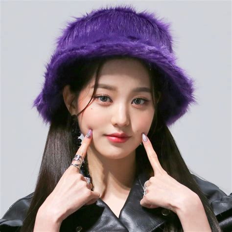 Kpop Lq Icon Ive Wonyoung Iconic Women Purple Kpop Girls