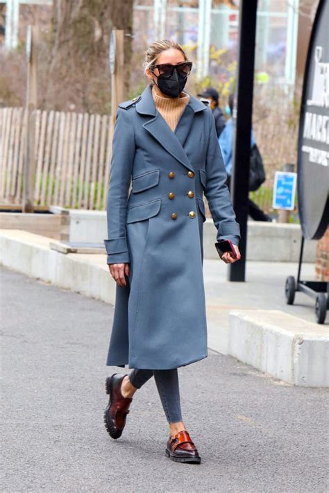 Olivia Palermo Has Two Beautiful New Coats For Us To Admire Go Fug