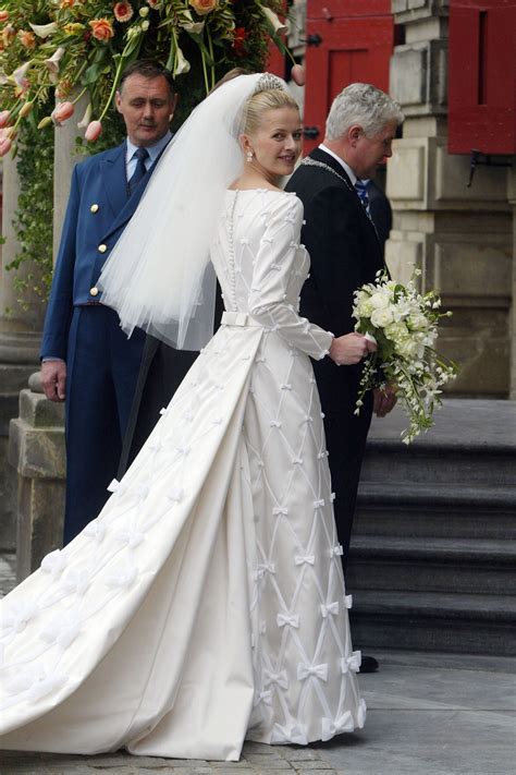 The Most Iconic Royal Wedding Gowns Of All Time With Images Royal