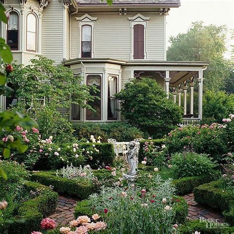 20 Beautiful Front Yard Cottage Ideas For Garden Landscaping Trendedecor